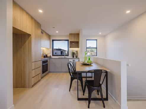 15 Kaaramuramu Lane, Mangere Bridge