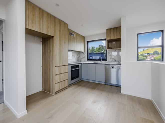 14 Kaaramuramu Lane, Mangere Bridge