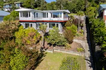 2 Aotea Terrace, Huntsbury