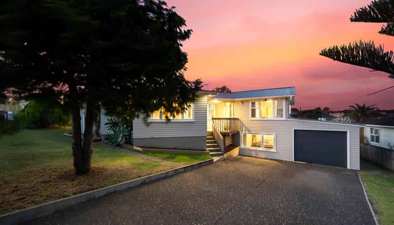 8 Geneva Place, Blockhouse Bay