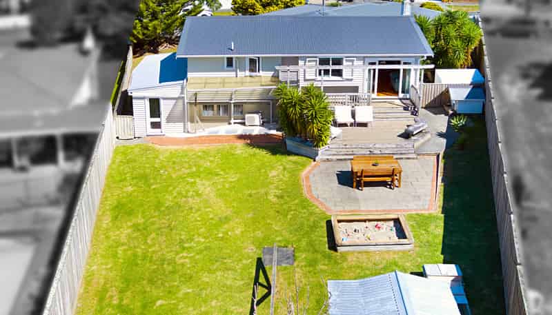 8 Geneva Place, Blockhouse Bay