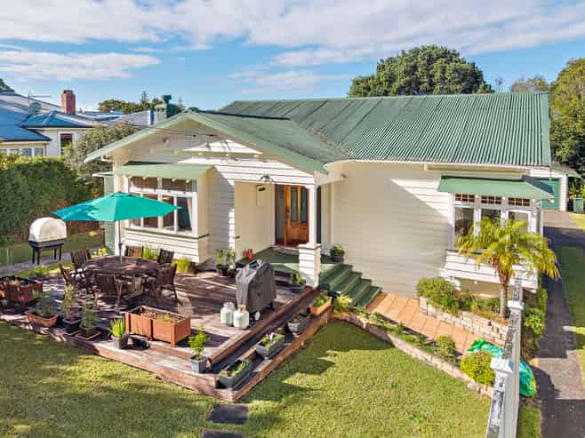 14 Acorn Street, Royal Oak