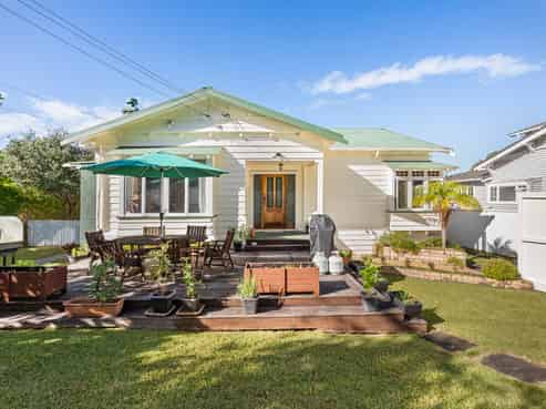 14 Acorn Street, Royal Oak