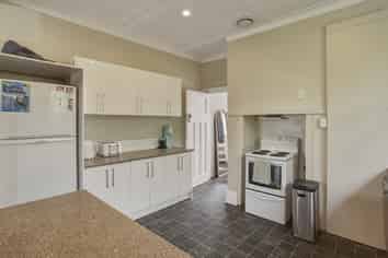 18 Lachlan Avenue, North Dunedin