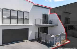 15/18 Airborne Road, Rosedale