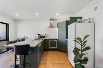 15/18 Airborne Road, Rosedale