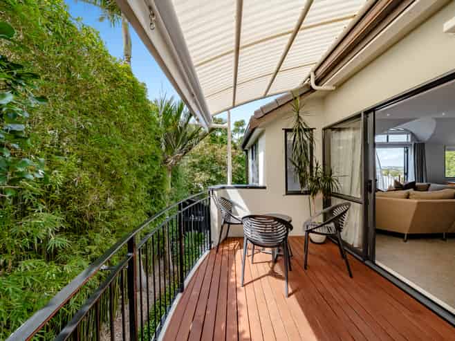 11 St Johns Road, Meadowbank