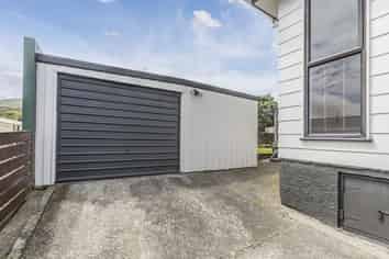 41 Nassau Avenue, Grenada North