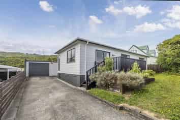 41 Nassau Avenue, Grenada North