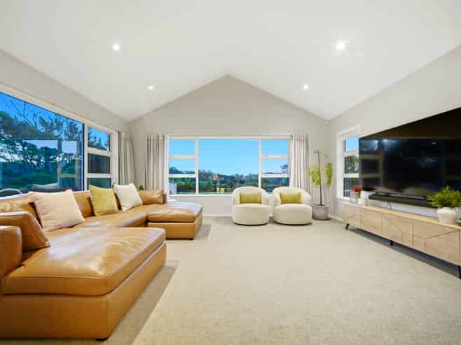 343 Glenvar Road, Long Bay