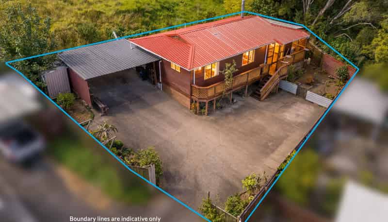 76B Chilcott Road, Henderson