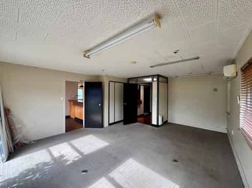 Central City Office Space: 120sqm + 5 Car Parks