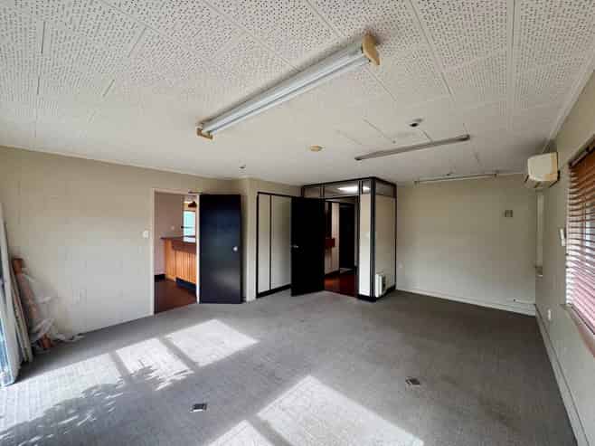 Central City Office Space: 120sqm + 5 Car Parks