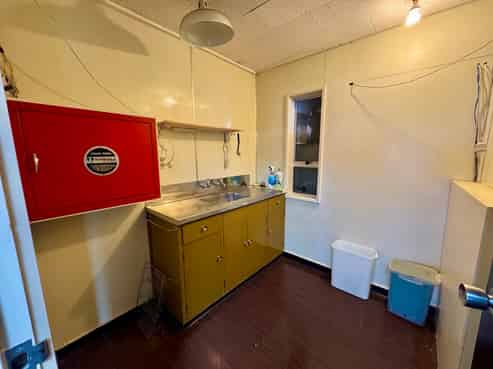 Central City Office Space: 120sqm + 5 Car Parks