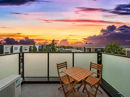 3/20 Kerewhenua Crescent, Hobsonville