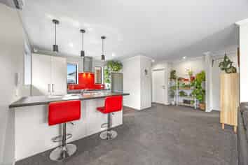 17 Minerva Crescent, Woodend