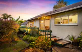 1/246 Titirangi Road, Titirangi