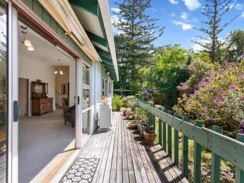1/246 Titirangi Road, Titirangi