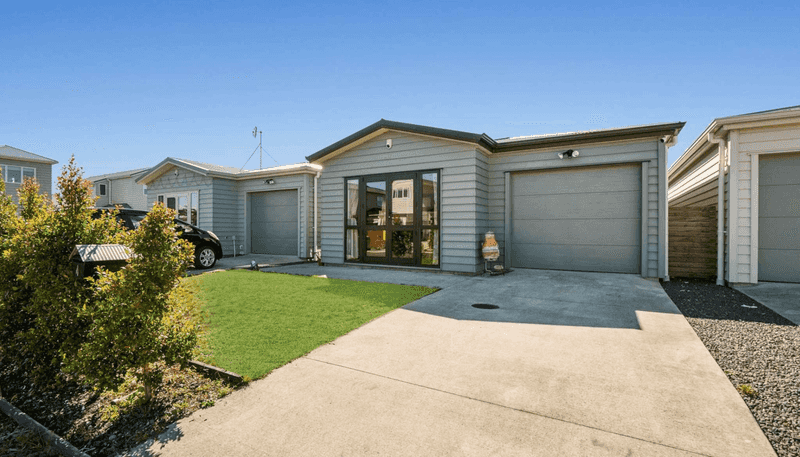 4 Tribute Loop, Takanini