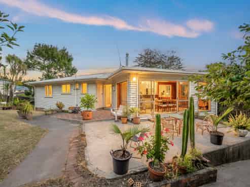 33 Routley Drive, Glen Eden