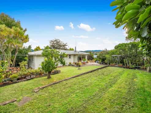 33 Routley Drive, Glen Eden