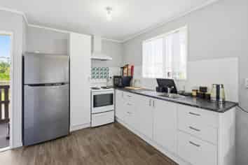 22A Thebes Street, Pomare