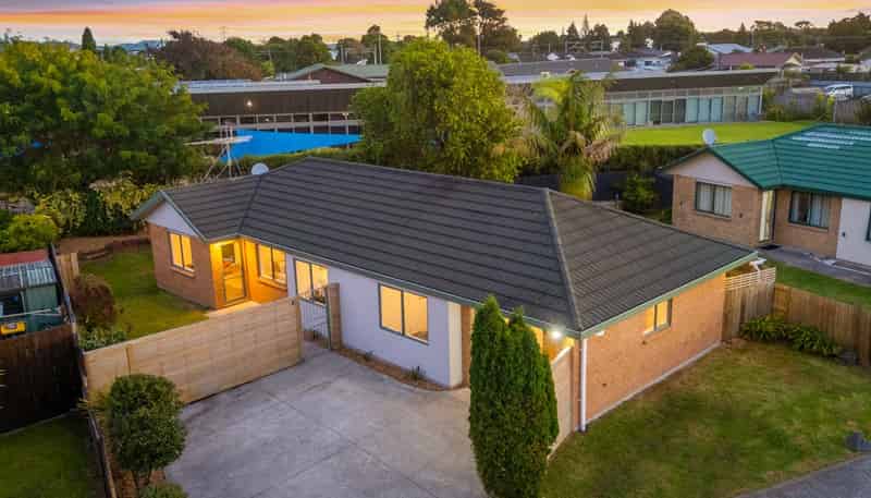 5 Portrush Lane, Takanini