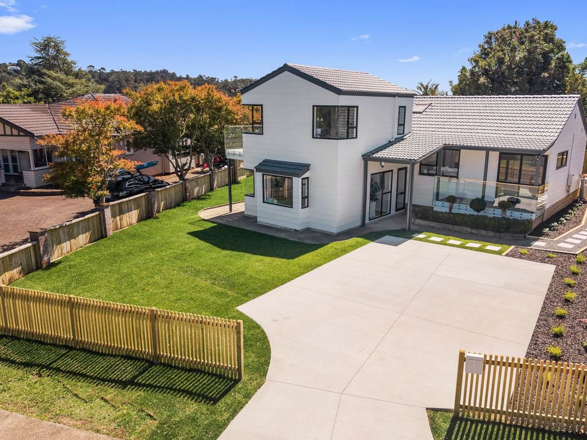 1 Awatahi Place, Greenhithe, North Shore City, Auckland - Photo 1