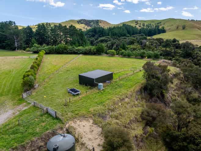 388 Ruakokoputuna Road, Martinborough