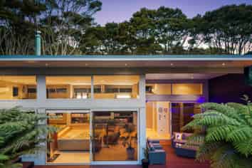 192A Huia Road, Titirangi