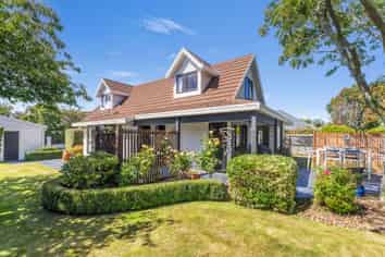 10 Rowanwood Close, Halswell