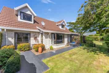 10 Rowanwood Close, Halswell