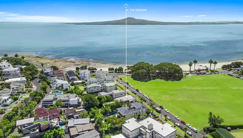 11 The Parade, Saint Heliers