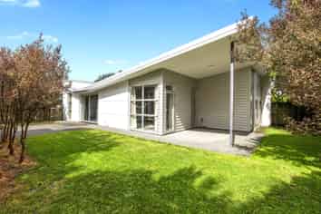 8 Somers Place, Spreydon