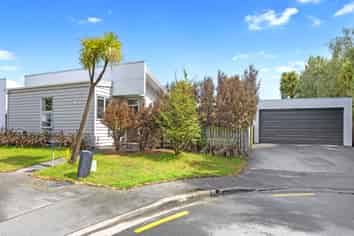 8 Somers Place, Spreydon