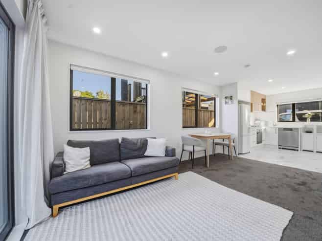 3B Tulloch Place, Conifer Grove