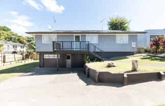 2/21 Lancaster Road, Beach Haven