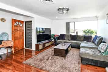 14 Shalimar Place, Clover Park