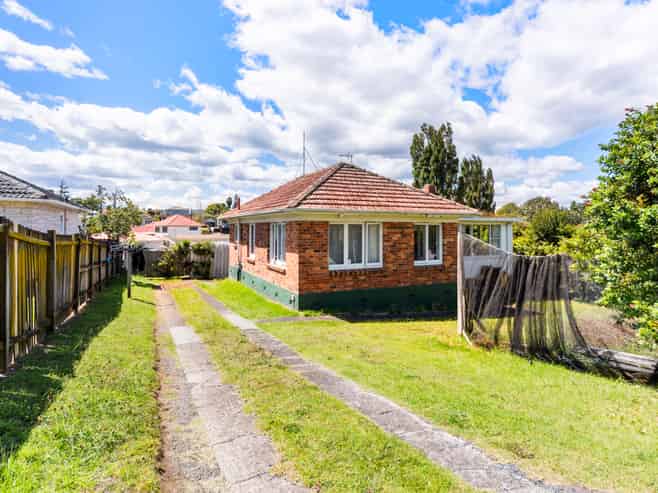 42 Coxhead Road, Manurewa