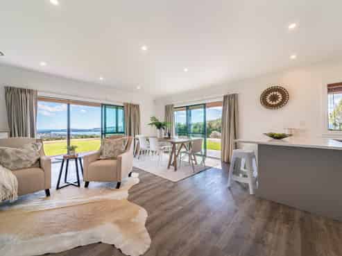 75E Paremata Haywards Road, Pauatahanui