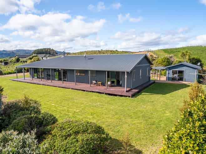 75E Paremata Haywards Road, Pauatahanui