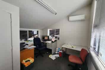 SYDENHAM HUB | Warehouse, Workshop or Mancave