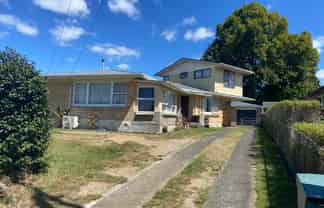 61 Sandwich Road, Saint Andrews