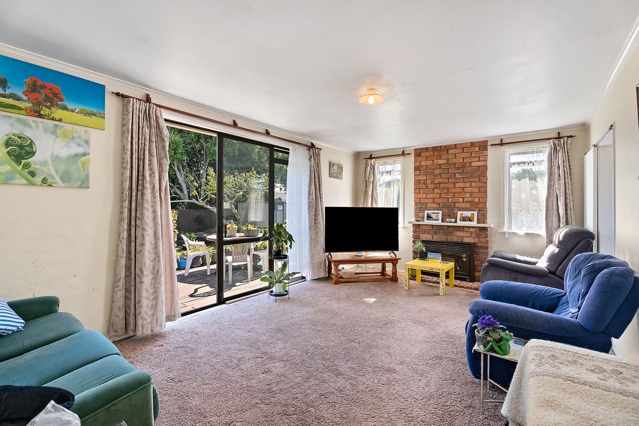 First Time on Market in 37 Years - 903 m² - Aanzicht 4