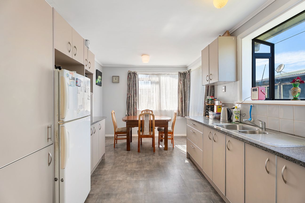 First Time on Market in 37 Years - 903 m² - Aanzicht 6