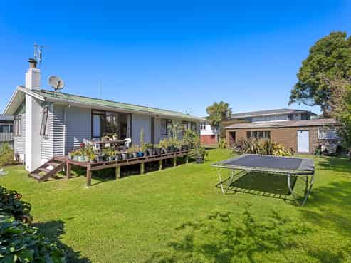 16 Grebe Street, Manurewa