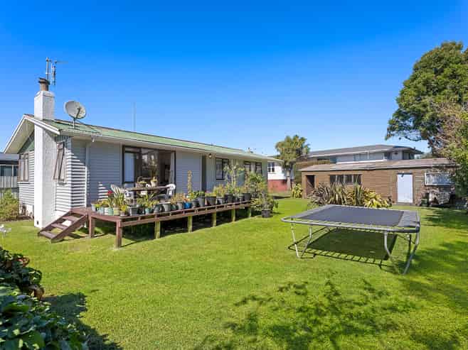 16 Grebe Street, Manurewa