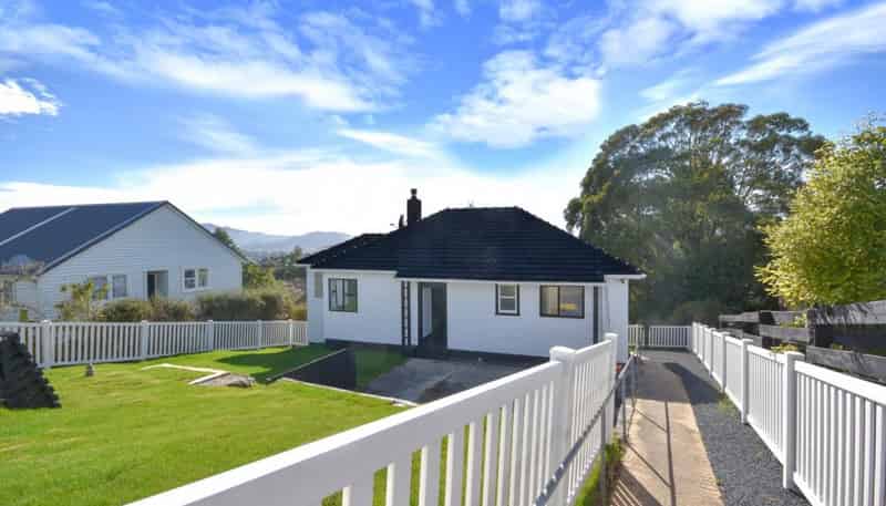 32 Stenhope Crescent, Corstorphine