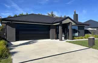 22 Hollard Crescent, Lincoln