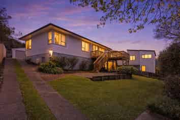 31 Mirrabooka Avenue, Botany Downs